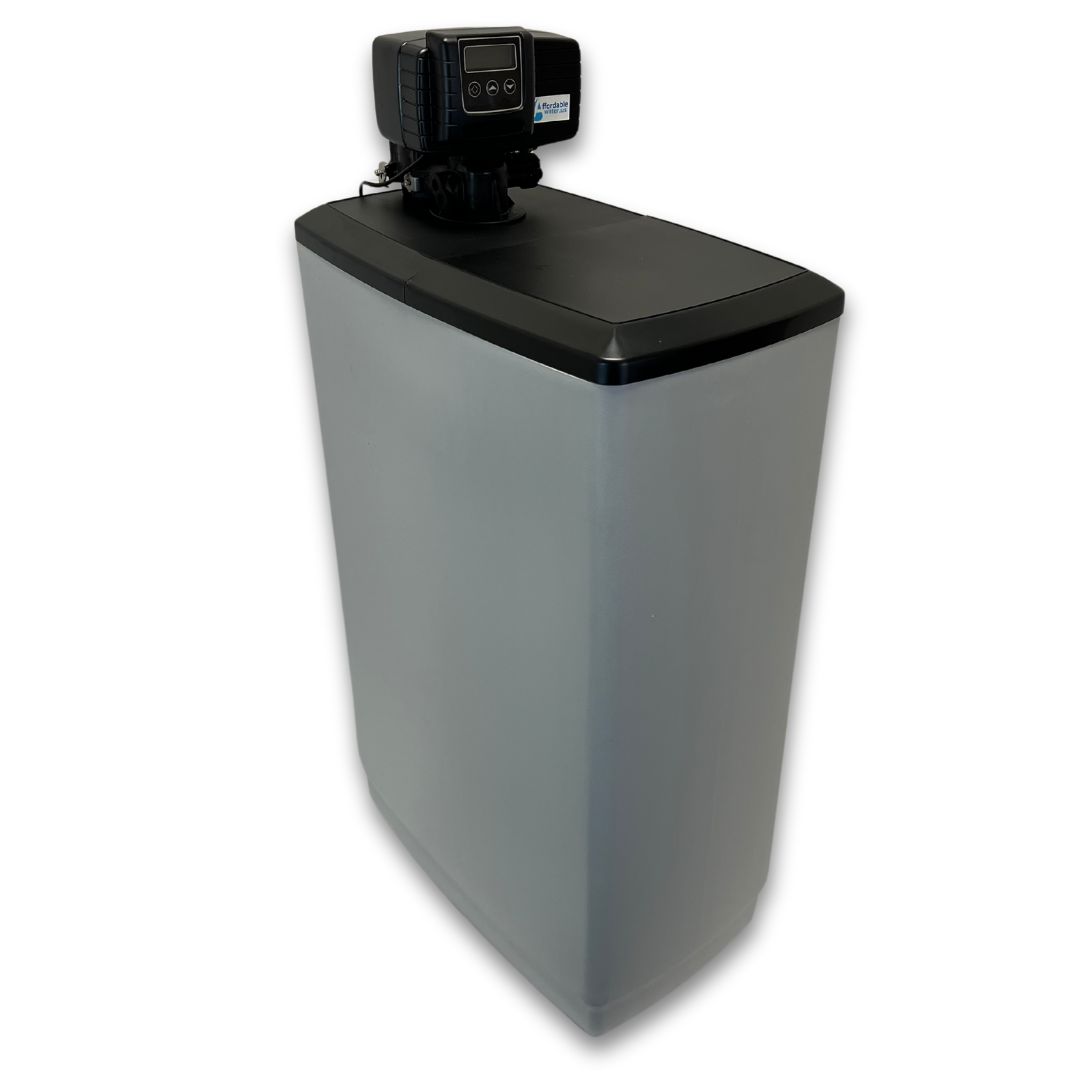 Fleck 5600SXT Digital Metered 32,000 Grain Cabinet Water Softener ...